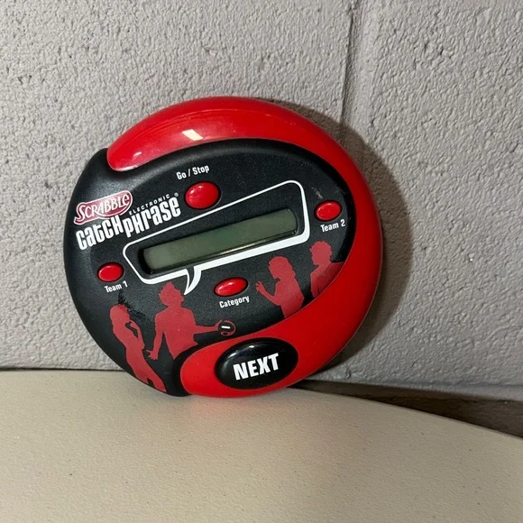 Scrabble Catch Phrase and Uno Flash Electronic Game Set - Picture 2 of 2